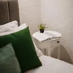 Cozy - Perfect For Couples - 10 Min To Downtown - Parking Апартаменты *