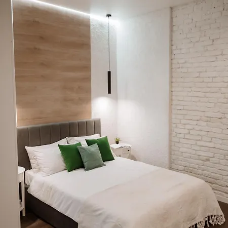 Апартаменты Cozy - Perfect For Couples - 10 Min To Downtown - Parking Львов