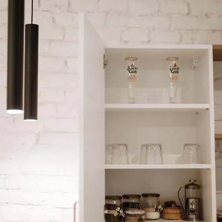 Cozy - Perfect For Couples - 10 Min To Downtown - Parking アパート