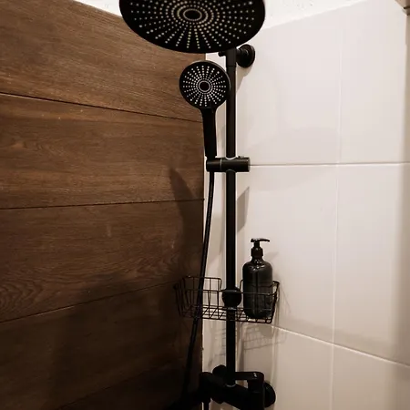 Cozy - Perfect For Couples - 10 Min To Downtown - Parking * Lviv