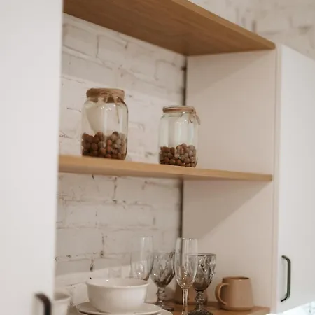 Cozy - Perfect For Couples - 10 Min To Downtown - Parking Apartman